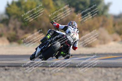 media/Dec-18-2022-SoCal Trackdays (Sun) [[8099a50955]]/Turn 7 Backside (1125am)/